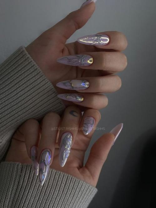 Маникюр на длинные ногти с необычным дизайном. 05