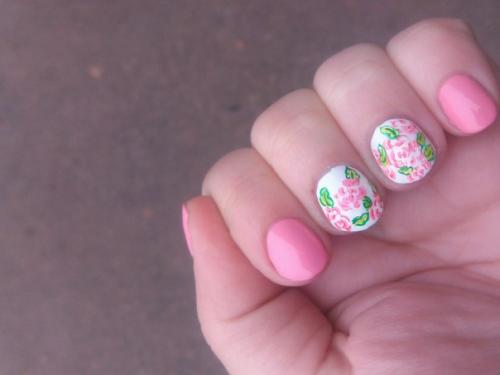 Здравствуйте!  Админы, прошу, опубликуйте занимаюсь гель - лаком всего 1 месяц, самоучка. 03