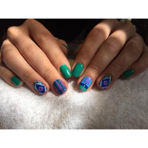 Спбуслуги. Народ!  Предлагаю маникюр гель лак, опыт работы 1, 5 года, фото прилагаются. 03