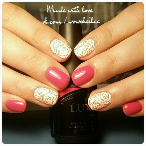 В августе ровно год как я начала работу в этой прекрасной профессии как мастер маникюра! 06