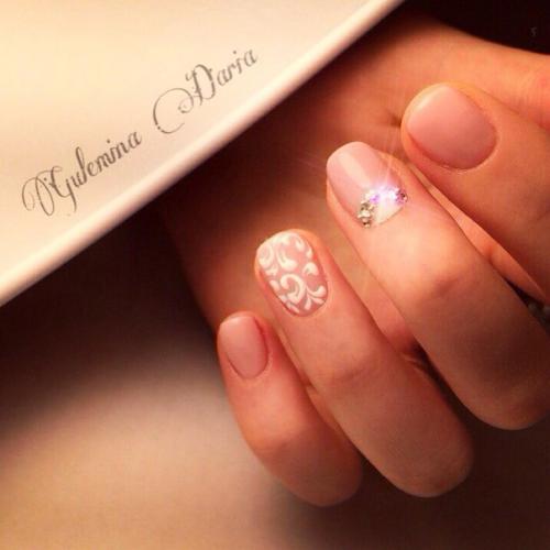 Ищу модель 16, 17 августа для однотонного покрытия или воплощения интересных идей? 05