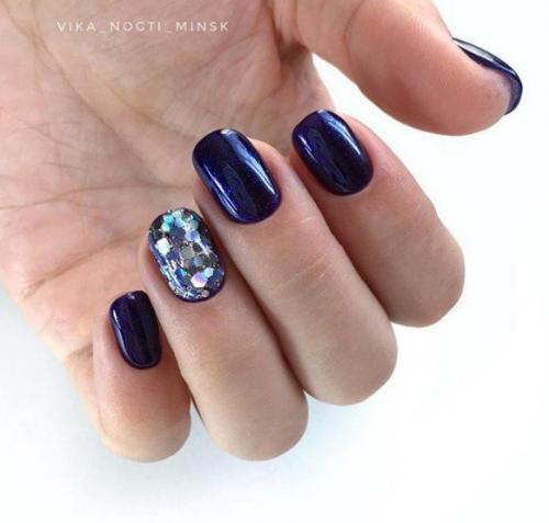 Маникюр на короткие ногти, в синем цвете. 08