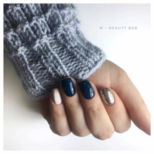 Маникюр на короткие ногти, в синем цвете. 07