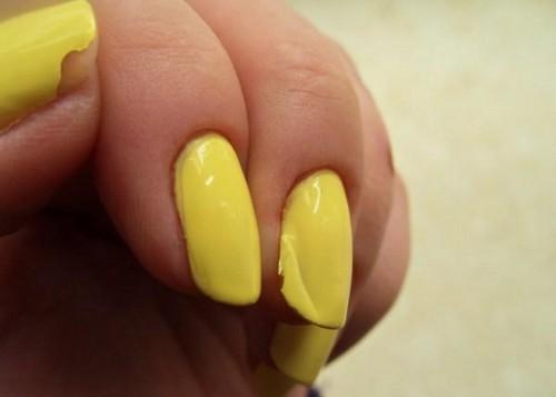Подскажите пожалуйста, делаю маникюр у хорошего мастера. 03
