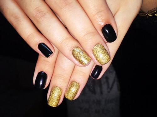 Здравствуйте!  Ищу моделей на наращивание ногтей гелем с моделированием, маникюр и покрытие гель - лаком. 06