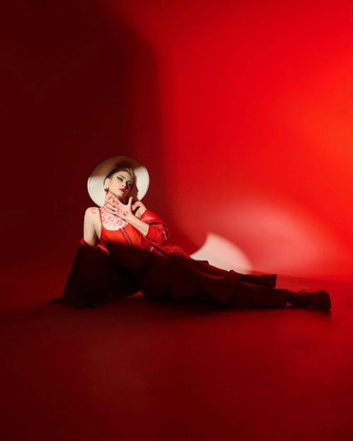 Как вам фотки Даши с недавней фотосессии? 03