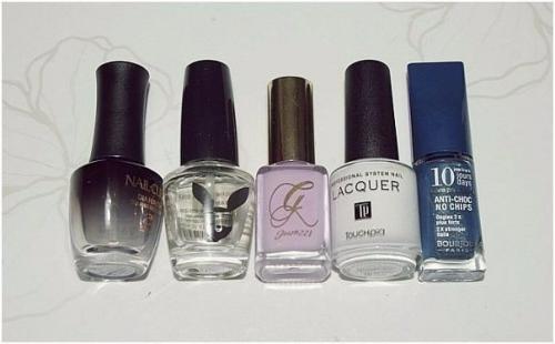 Цветочный маникюр со стразами? 01