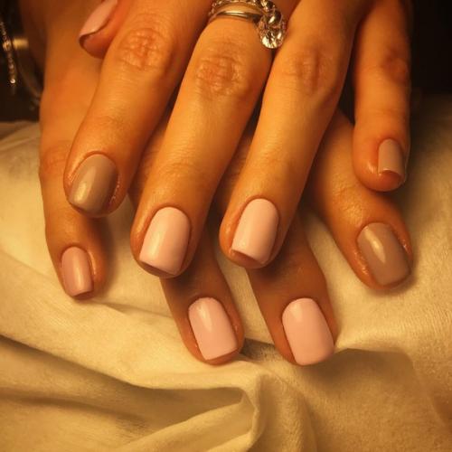 Здравствуйте, я сертифицированный мастер ногтевого сервиса, опыт около 3-х лет, приглашаю на аппаратный маникюр? 08