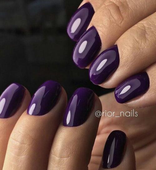 Девочки?  Подскажите идеи маникюра в таком цвете? 02