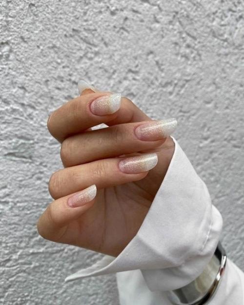 Маникюр в древнем Египте: в древнем Египте маникюр считался признанным высокого статуса. 02