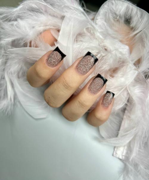 Многие из вас интересовались, какими именно гель - лаками выполнено это покрытие! 01