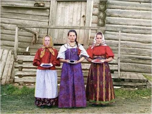 Как на Руси отличали девицу от замужней. 01