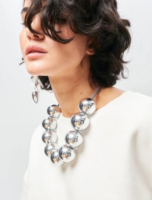 Основные секреты создания шикарного лука, где каждая деталь имеет значение. 03