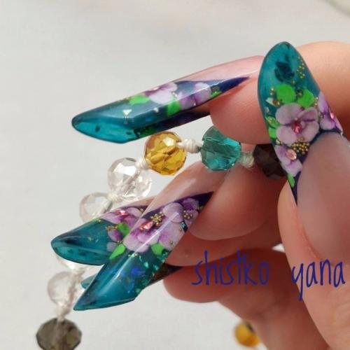 Кто из подписчиков бы с такими ноготками ходил? 02