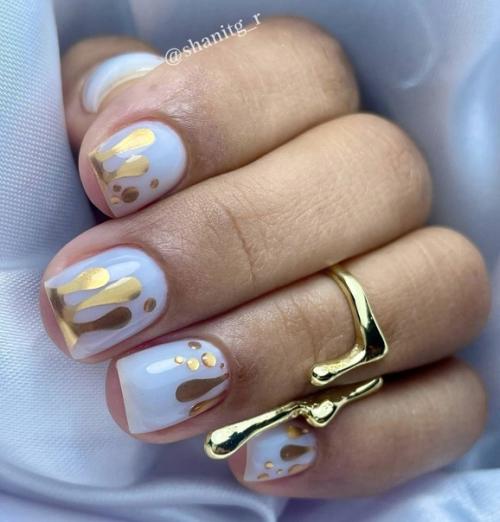 Осенний маникюр в 2023 году разнообразен. 04