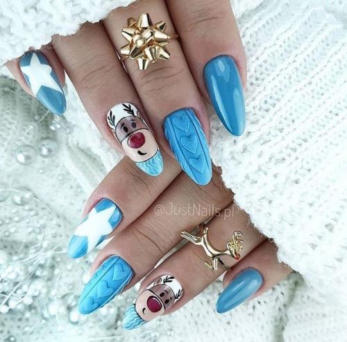 Зимний маникюр с оленями. 05