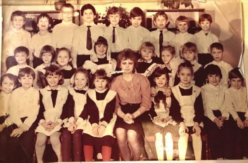 Продолжение истории. Я обещала рассказать откуда моя страсть к косметике. 04