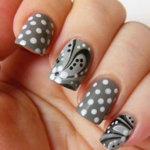 Романтичный маникюр в горошек. 01
