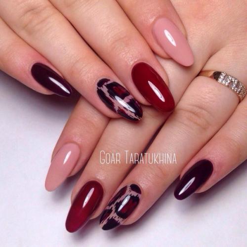 Дорогие мастера!  Нужна помощь в выборе курсов маникюра (наверное, комбинированного! 01