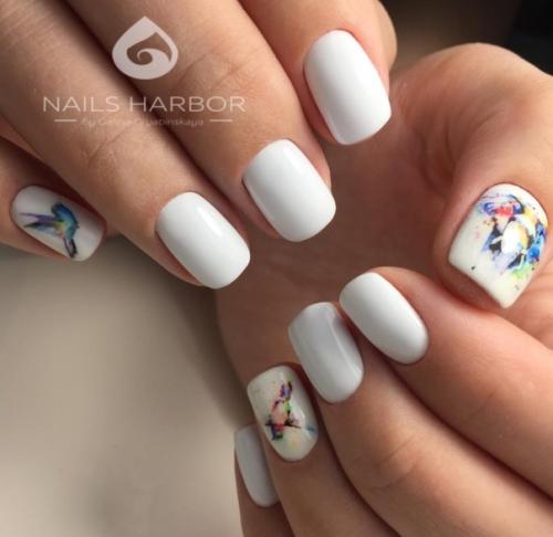 Какая из идей белого маникюра понравилась вам больше всего? 01