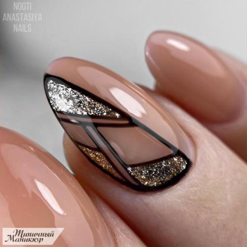 Не сказать чтобы маникюр Геометрия был очень популярным, но у него есть свои ценители. 03