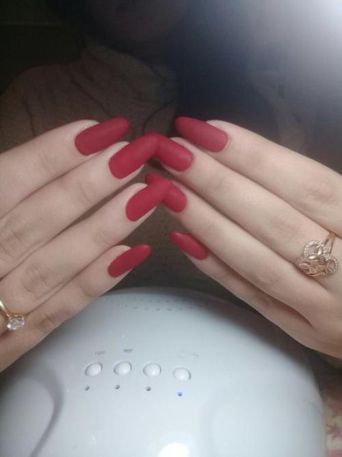 Мы приглашаем вас в нашу уютную студию маникюра. 02