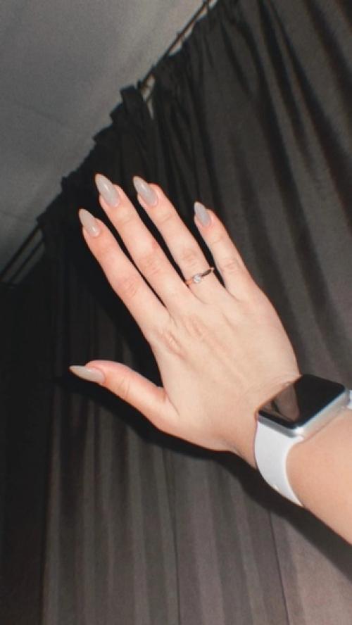 Анон пожалуйста. Это для тех, кто говорит девочкам у которых плохо получается маникюр - бросать, мол это не их. 01