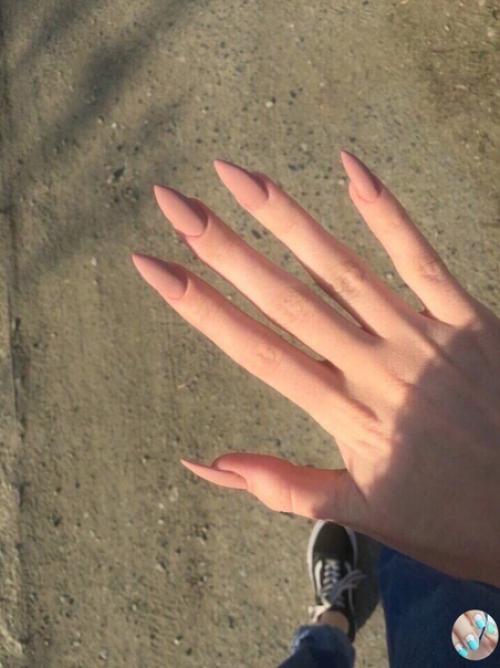 Кaкиe выбpaть?   Маникюр ногти маникюртренд ноготочки. 08