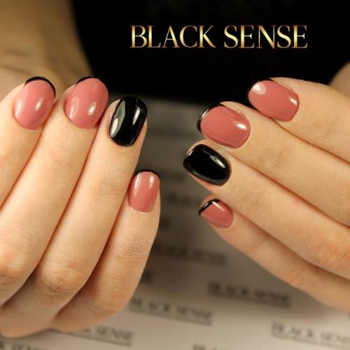 Маникюр с покрытием и с дизайном мы подарим одному случайному счастливчику абсолютно бесплатно? 03