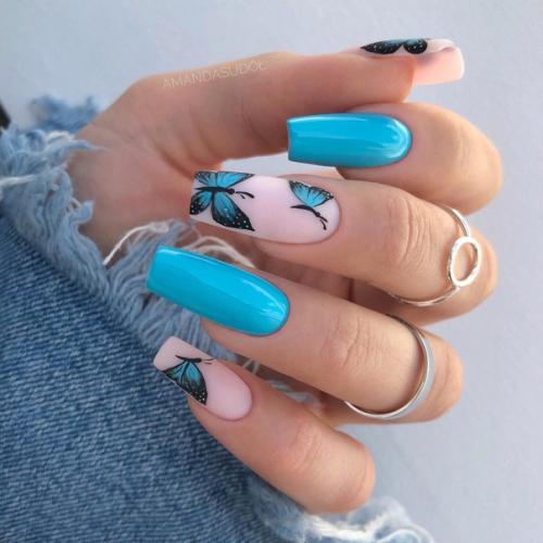 В случае если хочется чего-то милого, наивного и воздушного - выбирайте маникюр с бабочками. 09