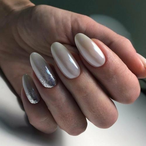 Белая втирка для жемчужного оттенка вашего маникюра. 05