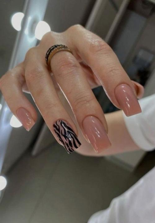 Маникюр на квадратные ногти. 03