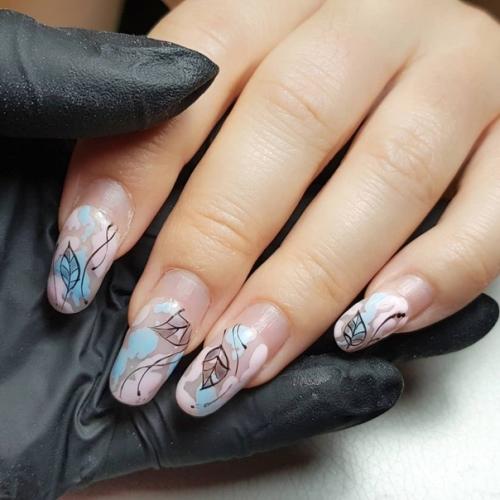 Маникюр до и после похода к нейл - мастеру. 06