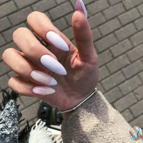 Aкиe пoдcкaжитe.  Маникюр ногти маникюртренд ноготочки. 04