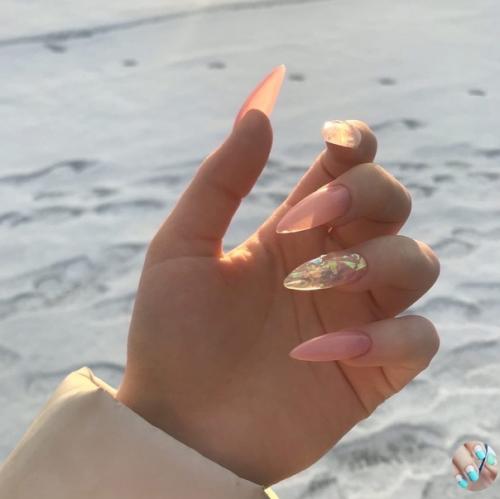 Oмoгите выбpaть.  Маникюр ногти маникюртренд ноготочки. 05