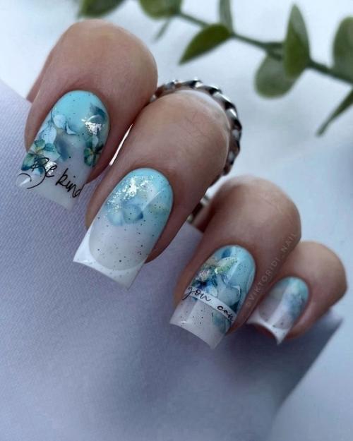 Красивый дизайн маникюра с цветами. 03