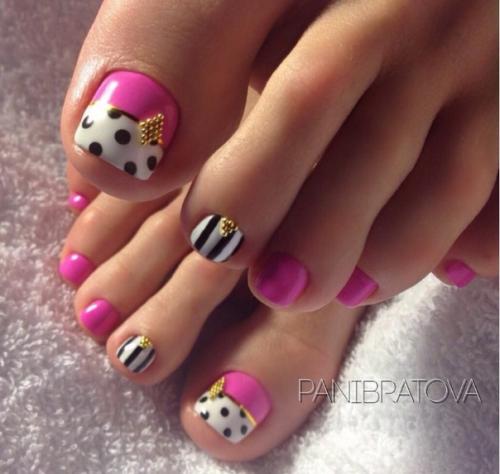 Педикюр с точками. 10. 03