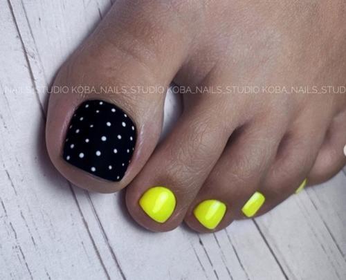 Педикюр с точками. 10. 08
