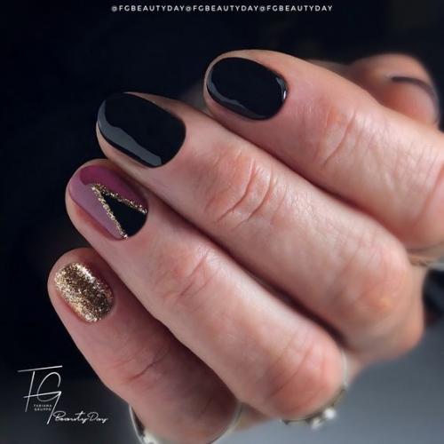 Маникюр в черном цвете, на короткие ногти. 02