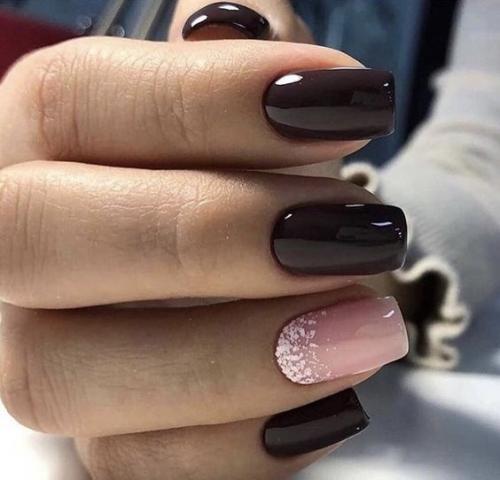 Маникюр в черном цвете, на короткие ногти. 06