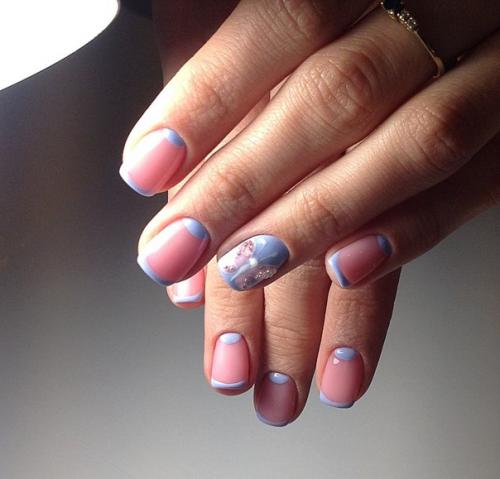 Маникюром занялась осенью, но делала только себе и маме, пару раз подругам. 02