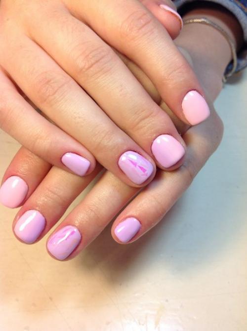 Маникюром занялась осенью, но делала только себе и маме, пару раз подругам. 04