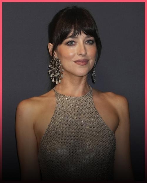 Дакота Джонсон стала гостьей ужина Women in Motion от модного конгломерата Kering, прошедшего в рамках каннского кинофестиваля. 02