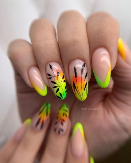 Подборка идей летнего маникюра. 01