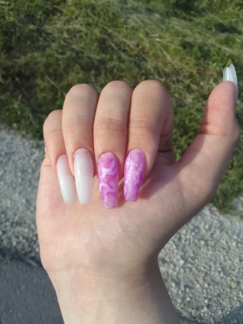 Hello, меня зовут Ксения юрина, мне 15 лет и я начинающий мастер по маникюру. 05