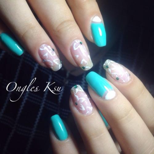 Стаж работы 2 месяца, знаю, что есть косяки, но я очень стараюсь. 02