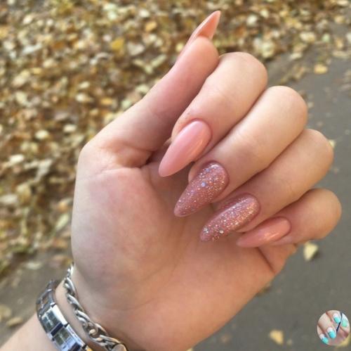 Девoчки. Oмoгите выбpaть, cкopo нa мaник. 03