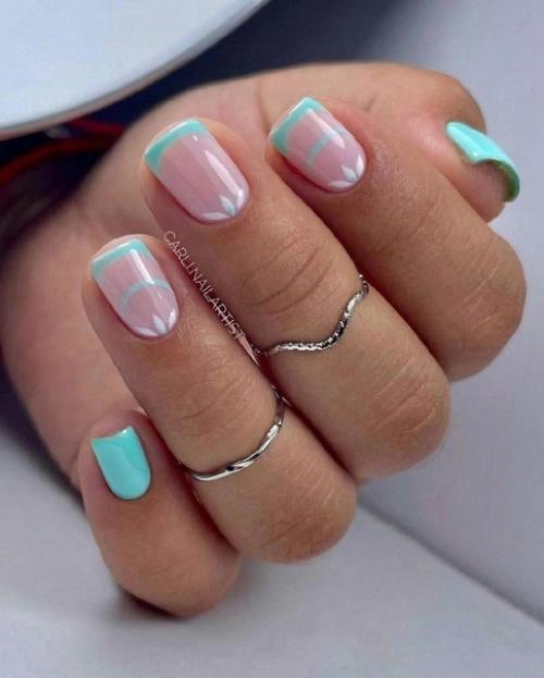 Маникюр с использованием перламутровых оттенков придает ногтям элегантность и изысканность, подчеркивая женственность. 07