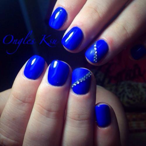 Стаж работы 2 месяца, знаю, что есть косяки, но я очень стараюсь. 03