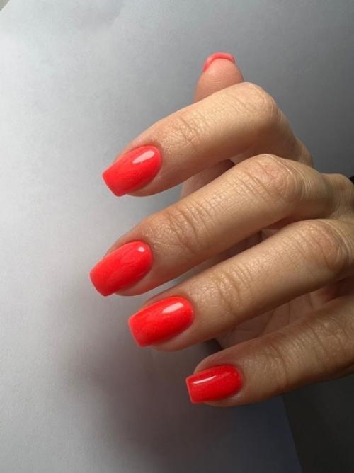 Основной секрет красивых ногтей - это уход за ними. 01